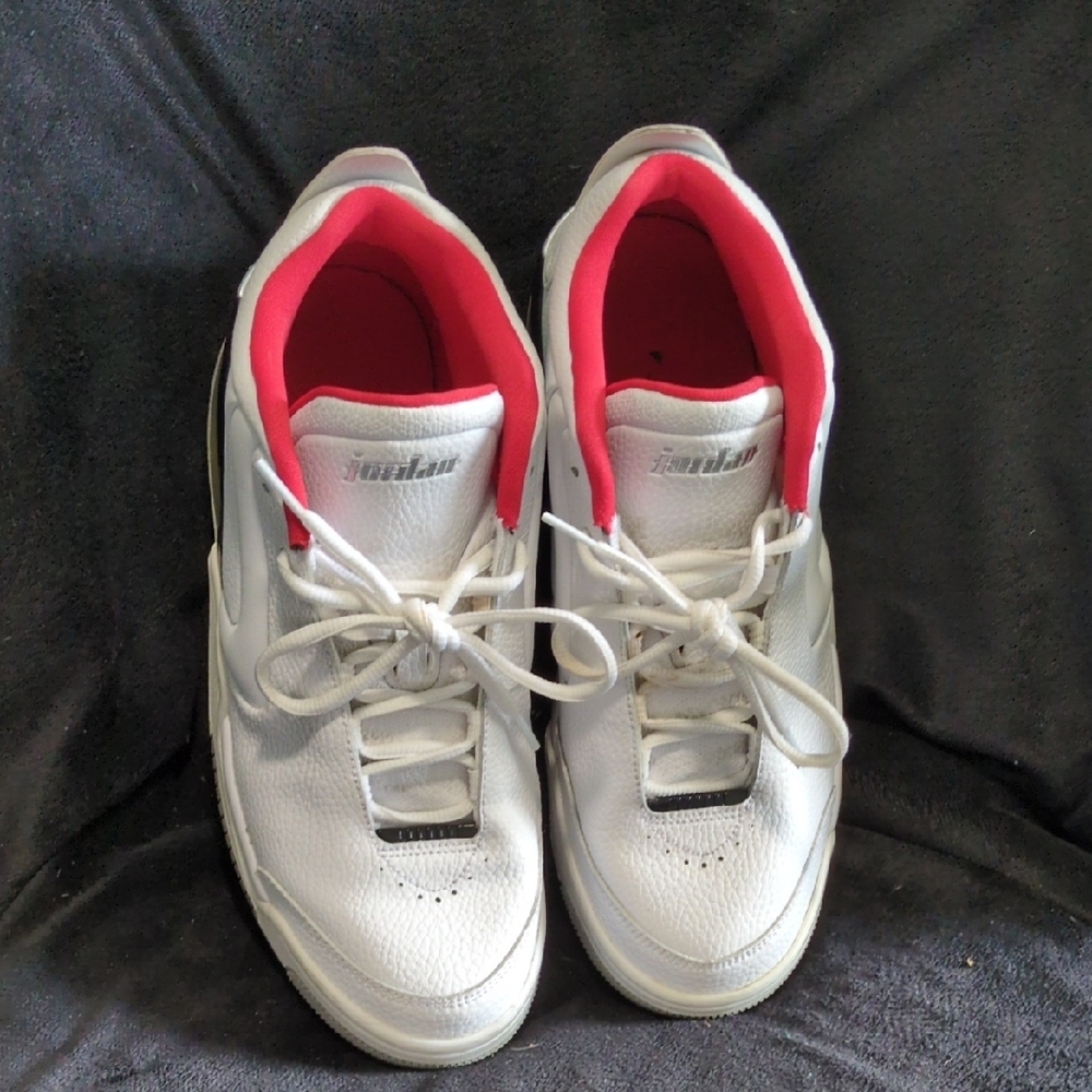 Jordan Big Fund White and Red Sneakers Mens Sz 10.5 - Picture 2 of 5